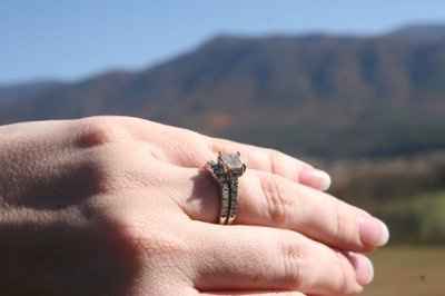 WR: Who here has pics of their e-rings and wedding bands? (PICS)