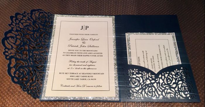 Has anyone used Elegant Wedding Invites.com ? 2