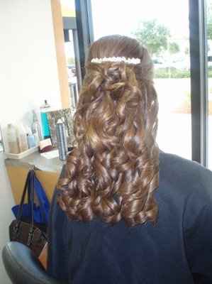 Hairstyle to match dress? - picture included