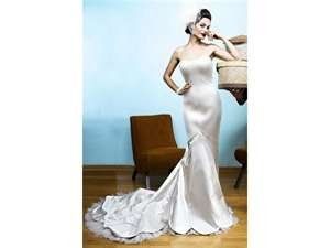 Show us your wedding dress