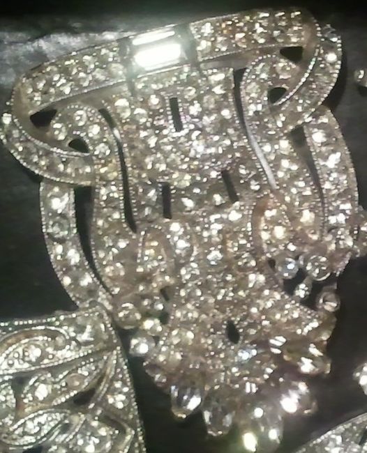 let's see your wedding jewelry...earrings, necklaces, etc.