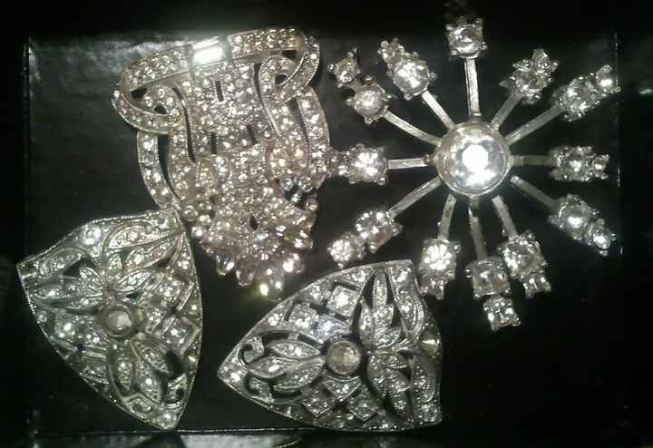 Wedding Dress......Pearls...or NO? Pic included