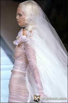 New fun topic:  Ugliest wedding gown you've ever seen...