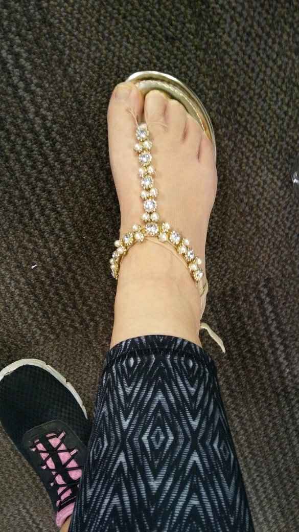 Should my jewelry match my headpiece and shoes? - 5