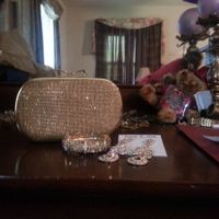 Did your wedding jewelry match your Ering?