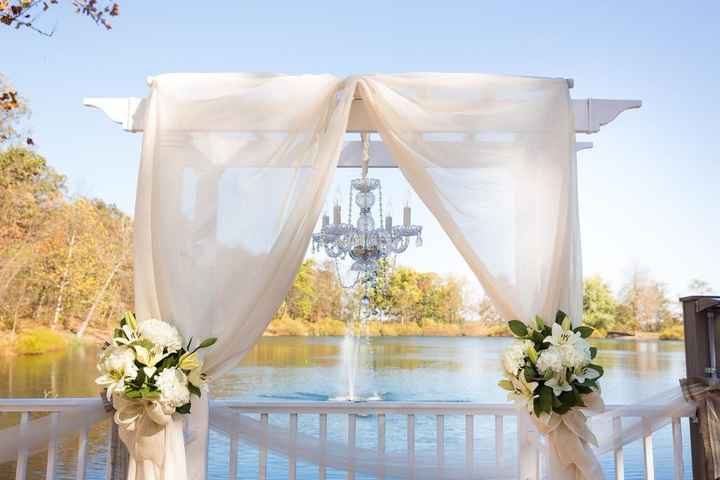 our arch - can we do just bouquets? how would we attach?