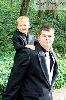 sneak peek of my wedding pics from my photographer