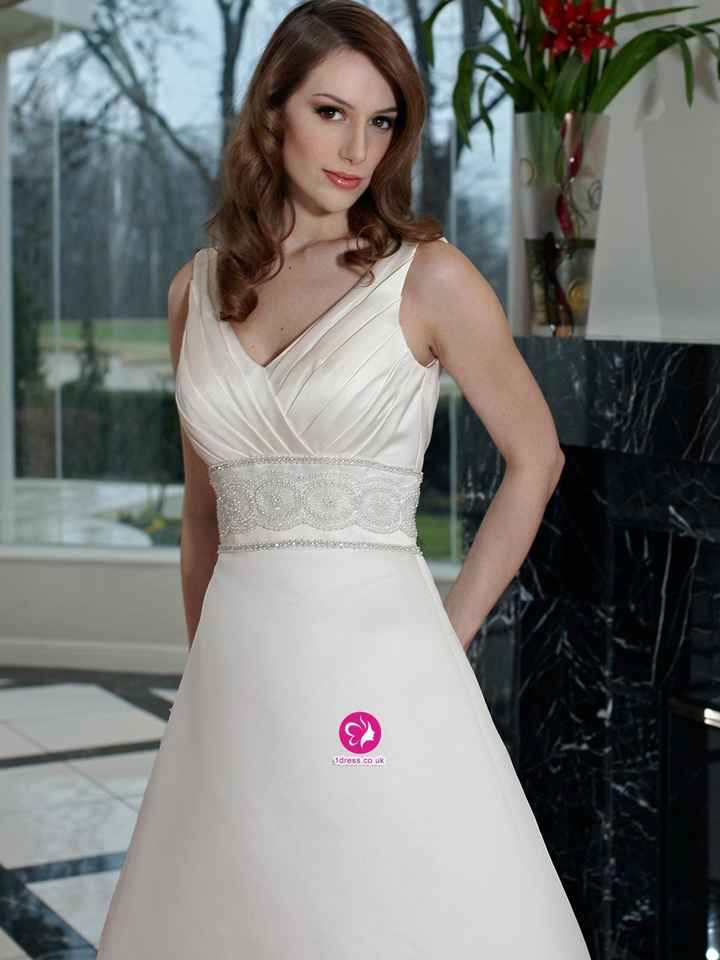 Who doesn't love dress porn !