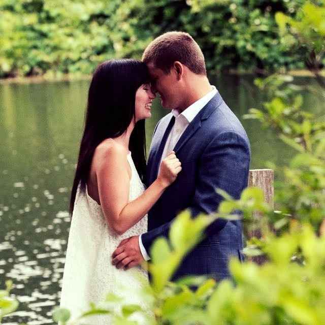 Engagement photo attire