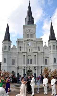 LADIES HELP!! AM I OVER REACTING?