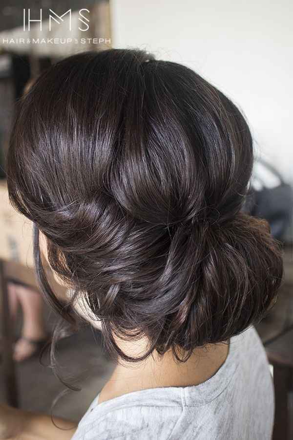 It's Friday! Let's see some wedding day hair choices!