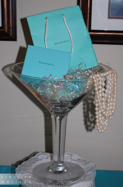 I need help on centerpieces!