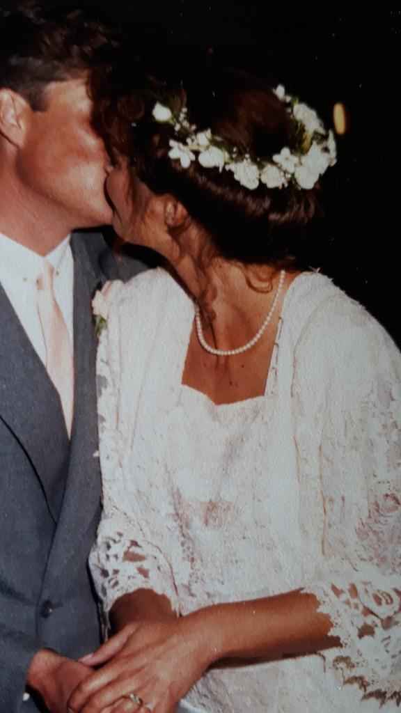 Veil or No Veil? - 1