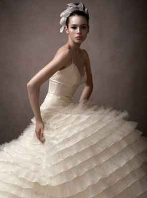 BIG POOFY DRESS SUGGESTIONS???