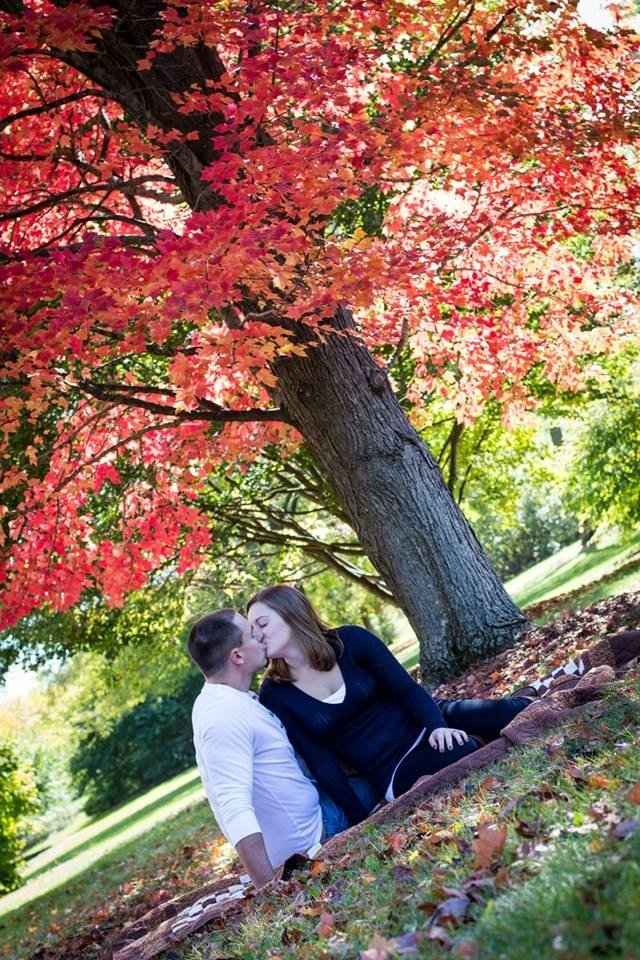 Engagement Pictures (sneak peek)