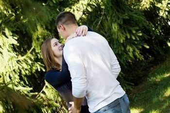Engagement Pictures (sneak peek)
