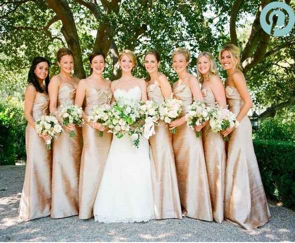 Can anyone ID these bridesmaids dresses? HELP!