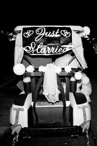 How are you arriving to your wedding?