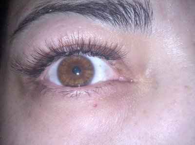 Semi-permanent eyelash help-Pics in comments