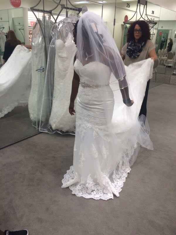 SHOW ME YOUR DRESSES!