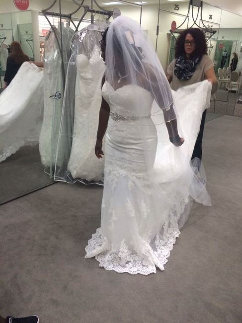 SHOW ME YOUR DRESSES!
