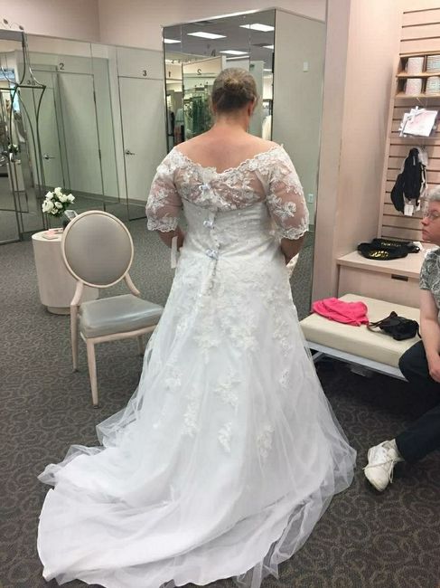 Where are all my “thicker” brides at? - 3
