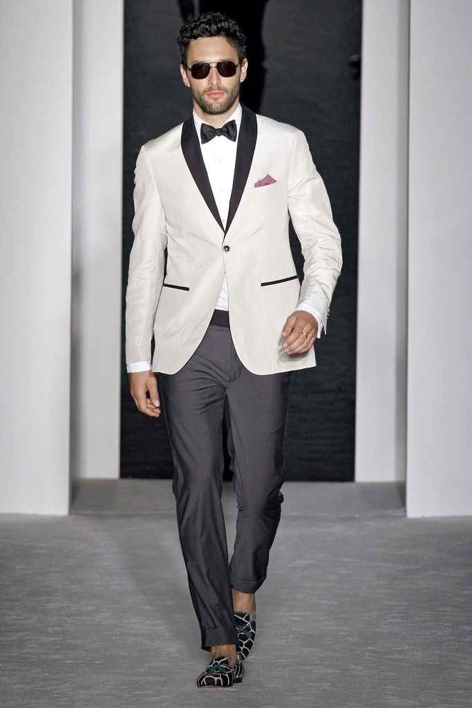 Where can I find this tux????? PLEASE help!