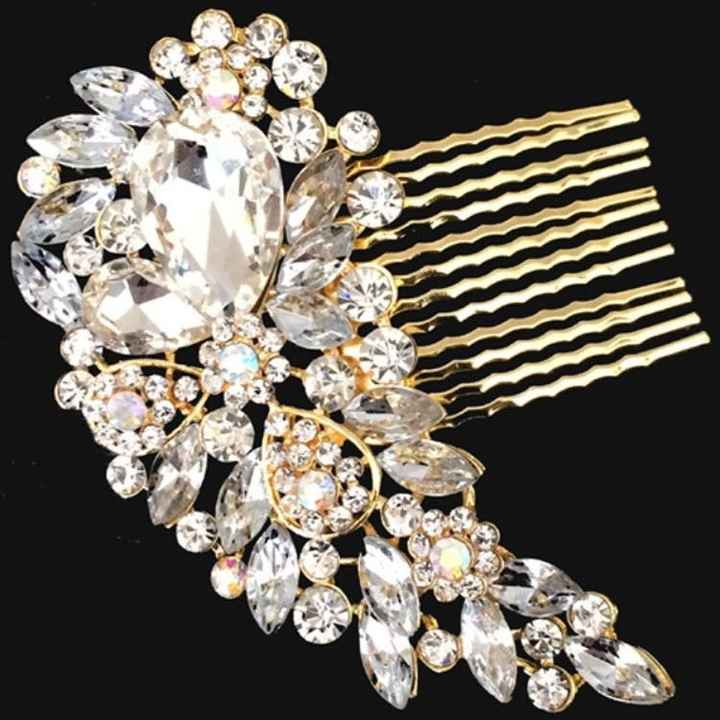 Crystal hair comb