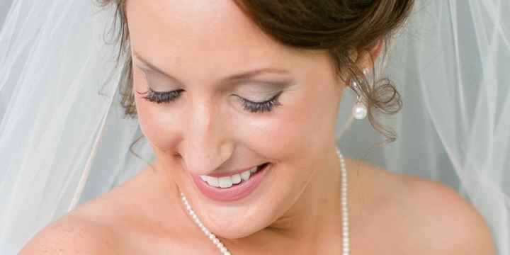 Airbrush or regular makeup for bridal?