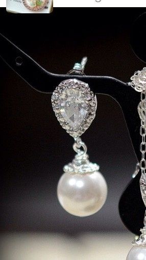 Let's see your earrings!