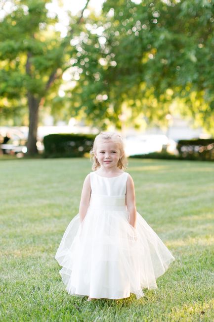 I wanna see your flower girl dresses!!