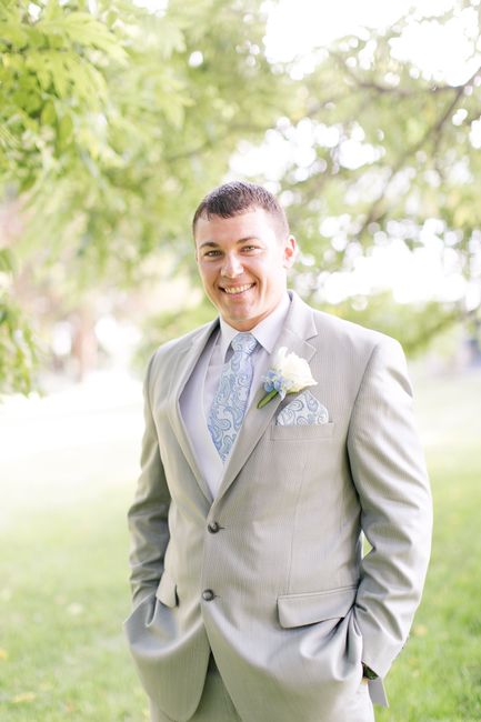 What is your groom wearing?