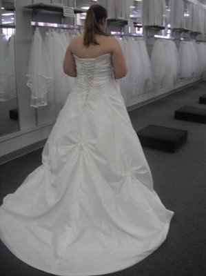 Got my Wedding Dress... PICS!!!
