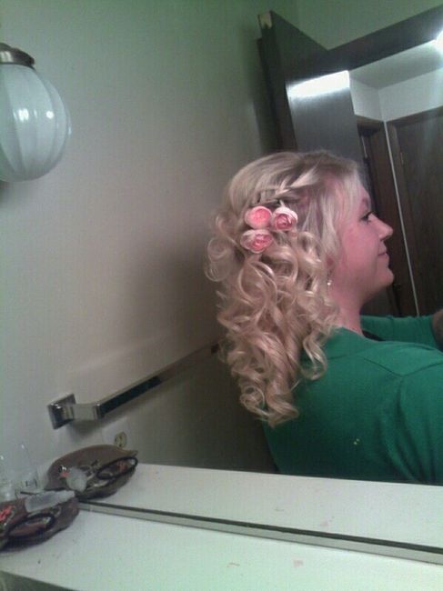 Let's see your wedding hair!
