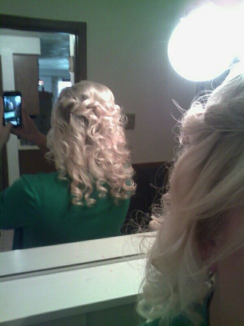 Let's see your wedding hair!