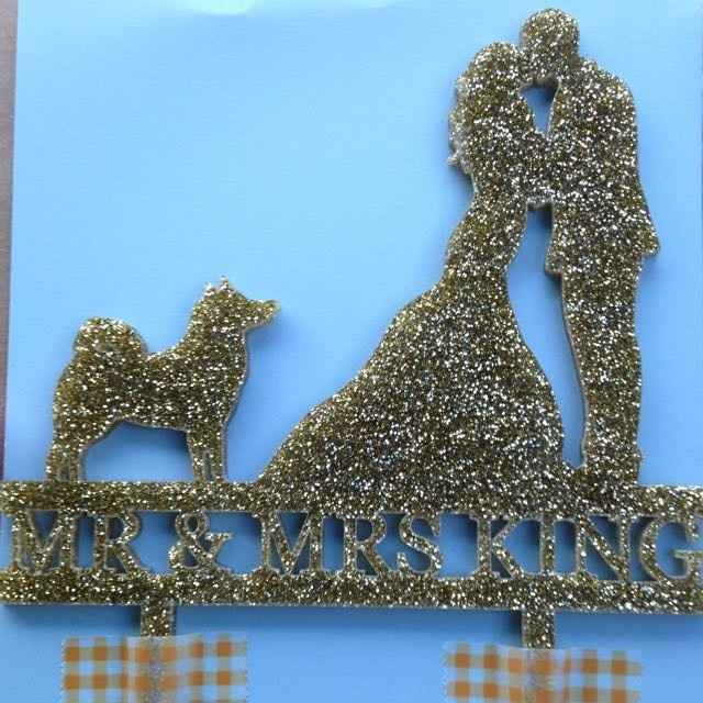Cake topper with dog