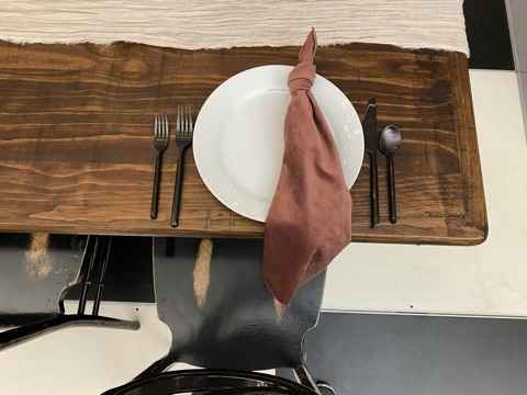 Farmhouse Table Setting