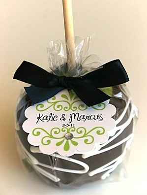 Wedding favor show off
