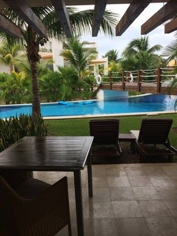 Honeymoon pictures and resort details