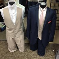 Show me your groom's attire!