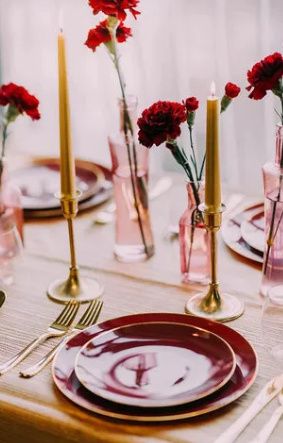 Plastic plates for semi-formal wedding 5