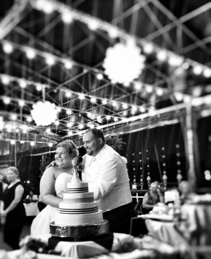 SPINOFF: Cake flavors and number of tiers?