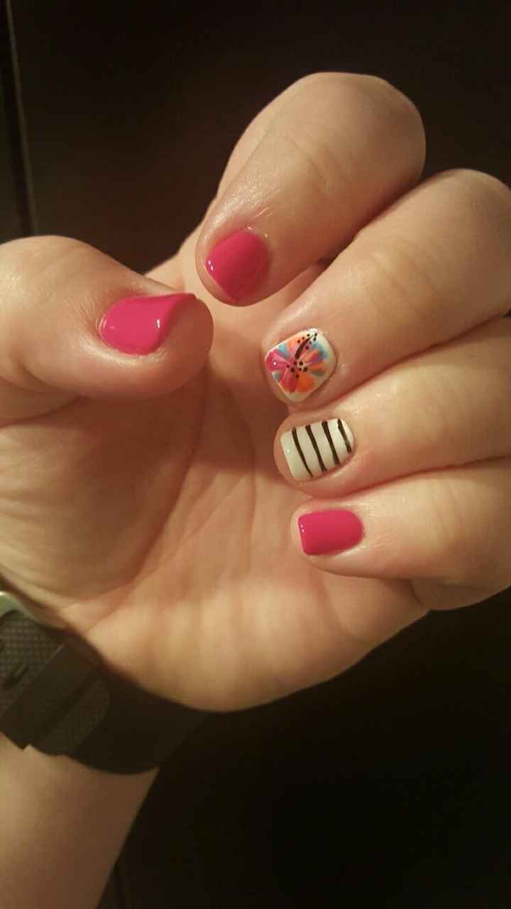 Gel vs. Shellac Manicure?