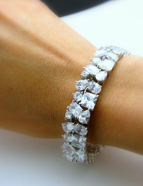 Let's see those wedding jewels!