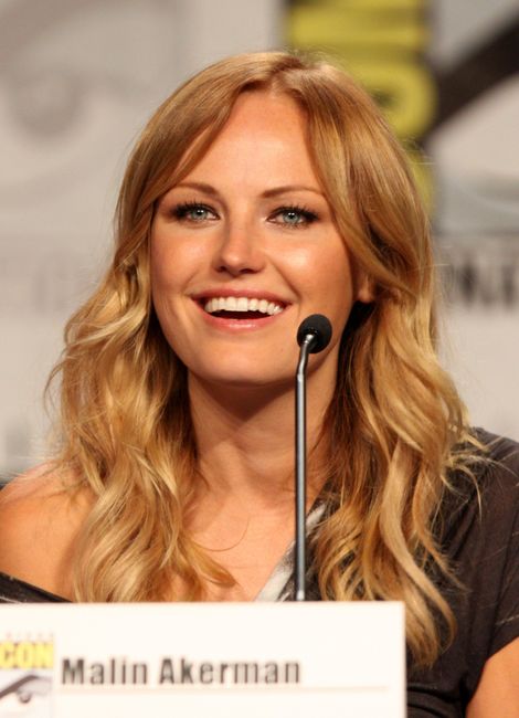 Do you or your future spouse look like anyone famous ?