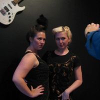 HEN'S PARTY TONIGHT!! WOOOO *UPDATE*