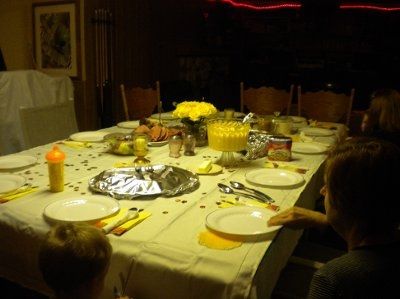 Nice plastic plates/ "silverware"