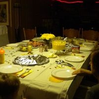 Nice plastic plates/ "silverware"