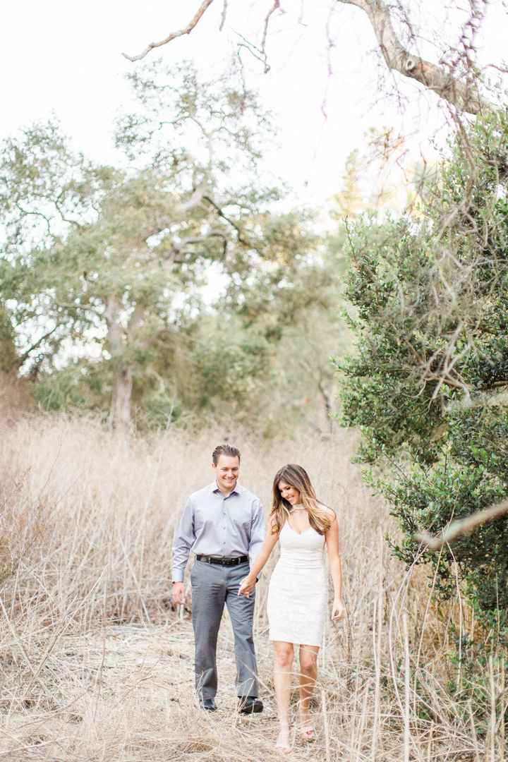 Engagement photo inspiration! Outfits and props!