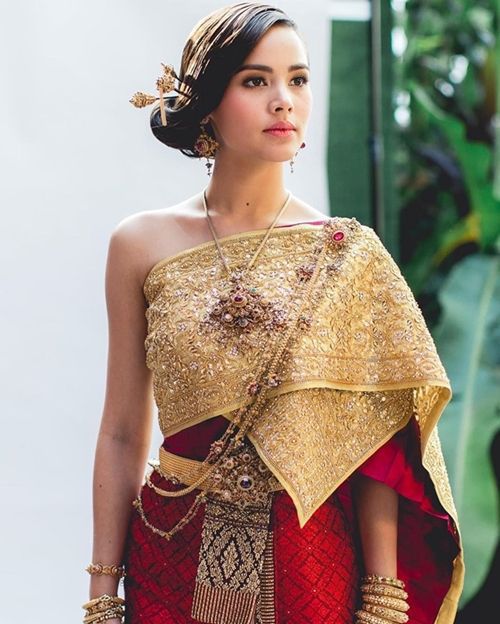 Any brides having a cultural dress also? 2